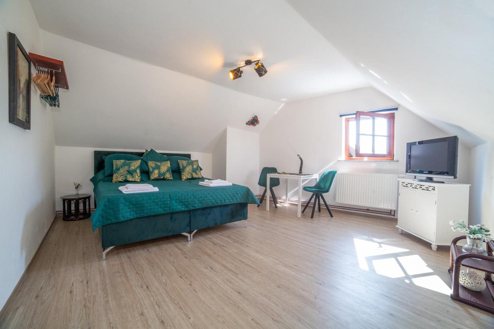 Rezidence Plesivec - Rodinny Apartman S 3 Loznicemi Český Krumlov المظهر الخارجي الصورة