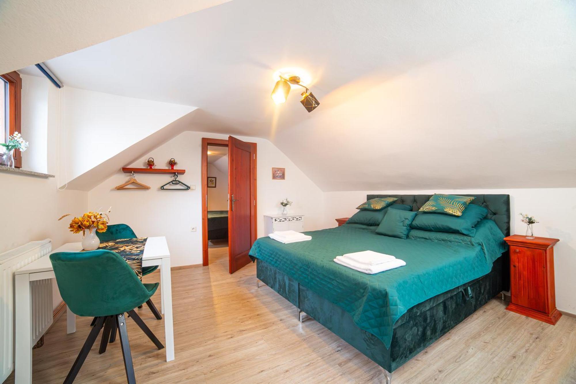 Rezidence Plesivec - Rodinny Apartman S 3 Loznicemi Český Krumlov المظهر الخارجي الصورة